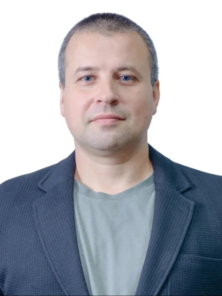 Кузнецов Павел Геннадьевич.